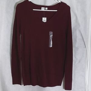 Gap v neck maroon sweater NWT